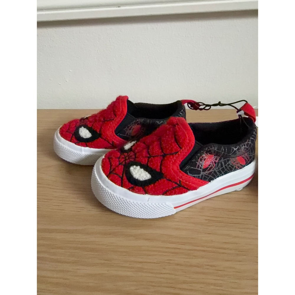 Baby spiderman slip on shoes size 5
